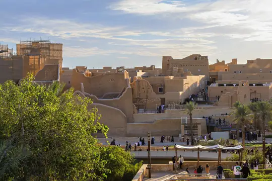 Al Dhiyarah discover with d.HOLIDAY